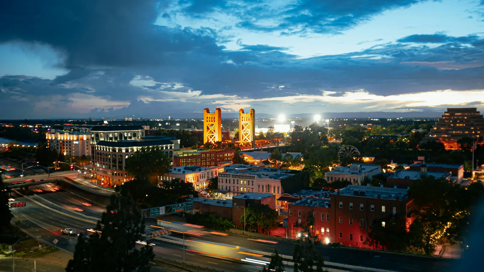 Sacramento skyline and Tower Bridge
